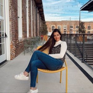 Meet your Posher, Gracey